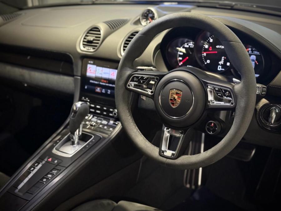 718 CAYMAN GTS 4.0 - Image 7
